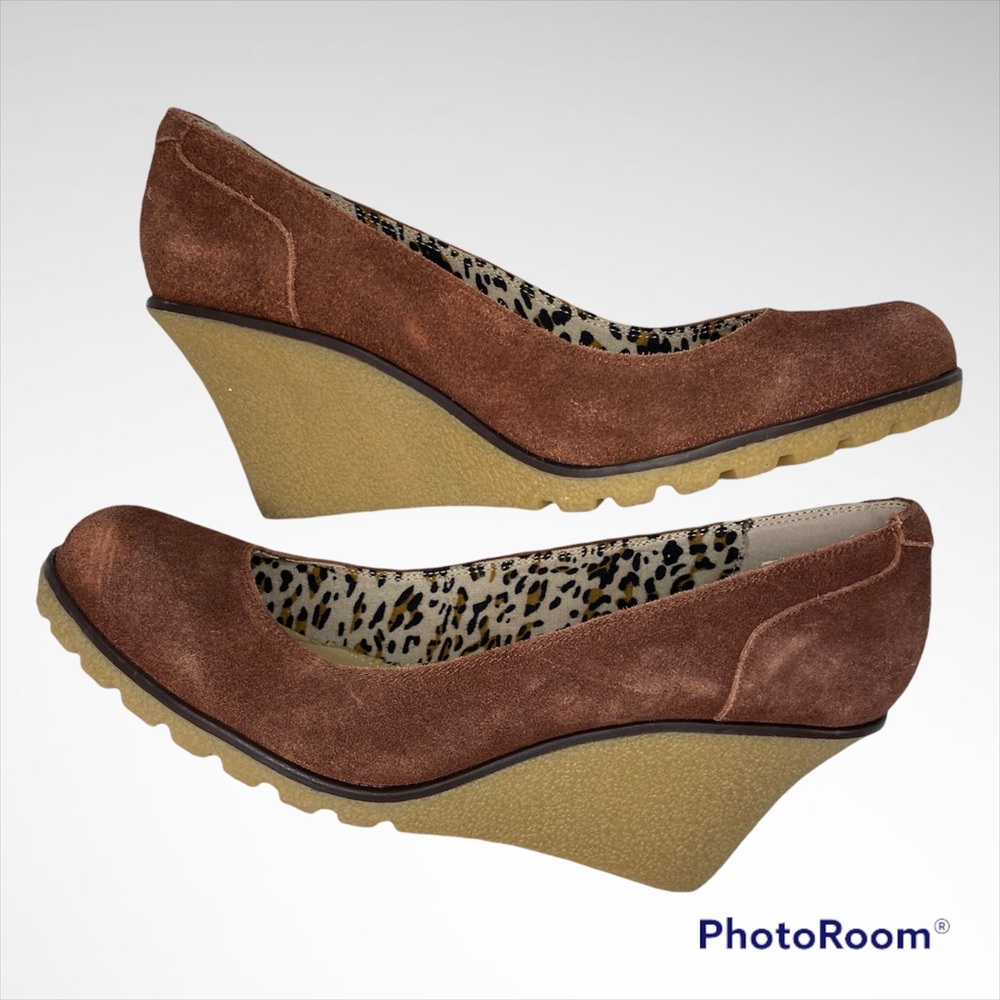 Kelsi Dagger mauve suede wedges Sz 9